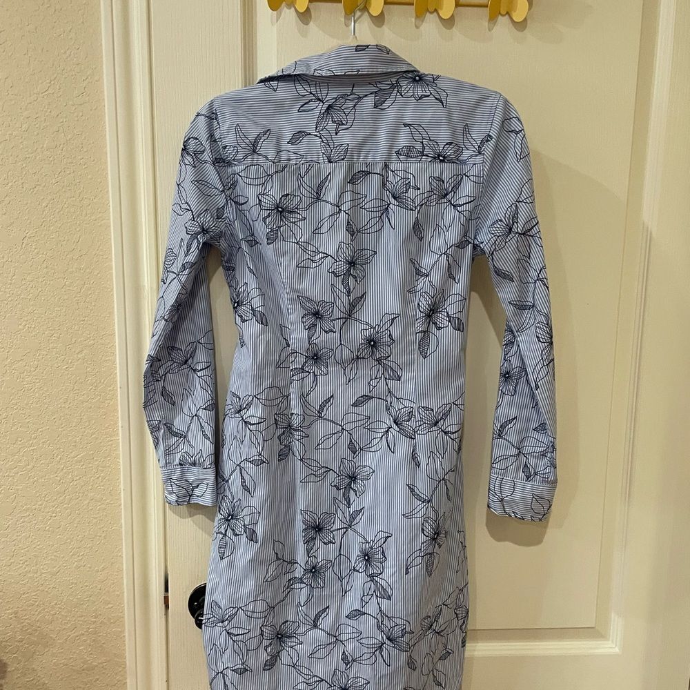 UNTUCKit For Her Shirt Dress Women's 2 Lily Blue Floral Belted Long Sleeve - Picture 6 of 6